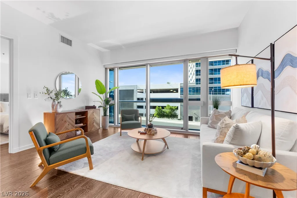 4471 Dean Martin, Las Vegas, NV 89103