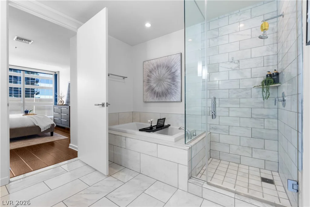4471 Dean Martin, Las Vegas, NV 89103