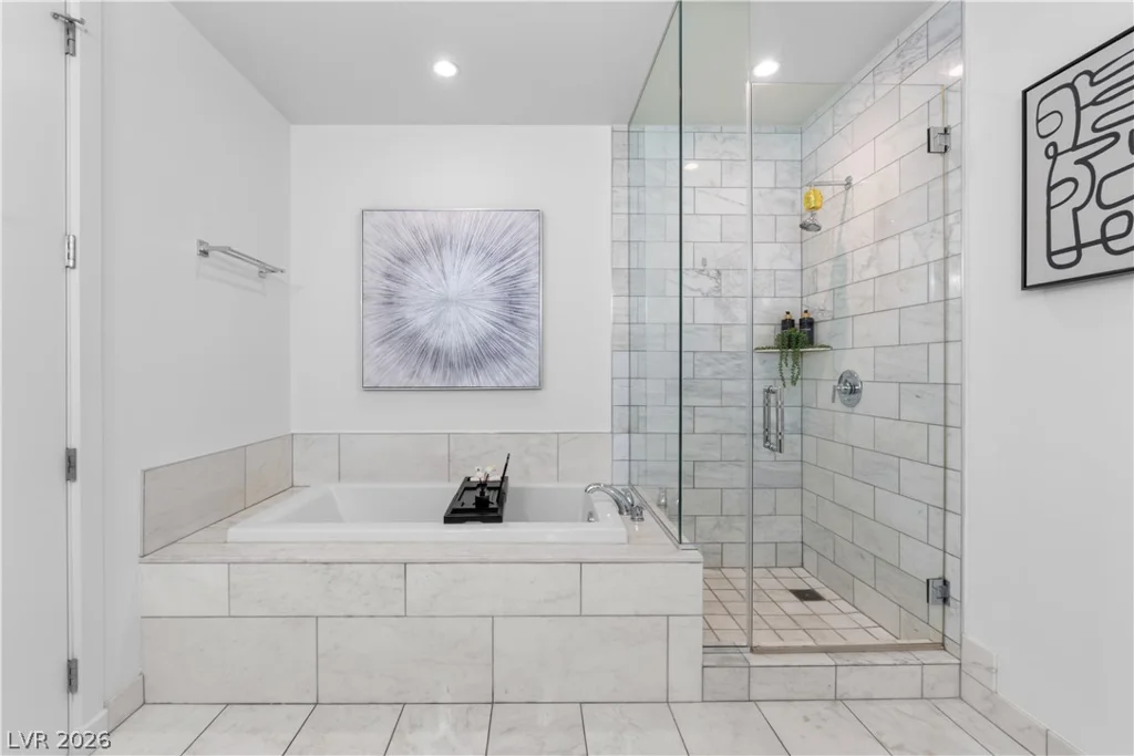 4471 Dean Martin, Las Vegas, NV 89103