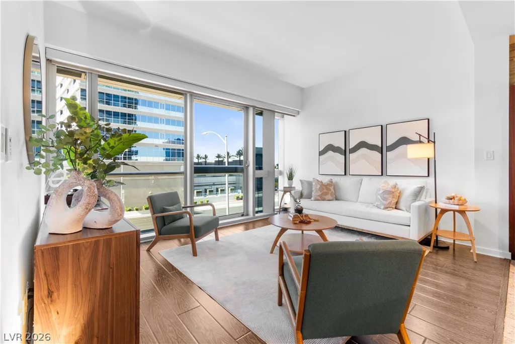 4471 Dean Martin, Las Vegas, NV 89103