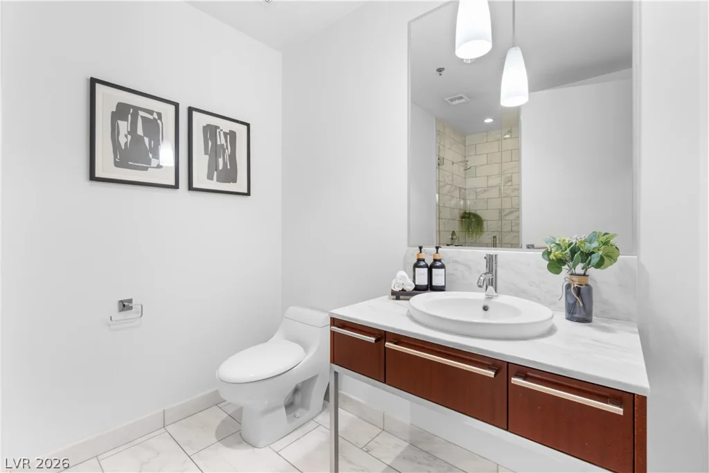 4471 Dean Martin, Las Vegas, NV 89103