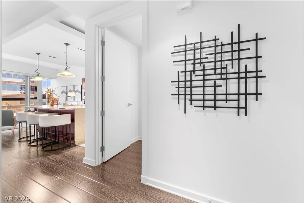 4471 Dean Martin, Las Vegas, NV 89103