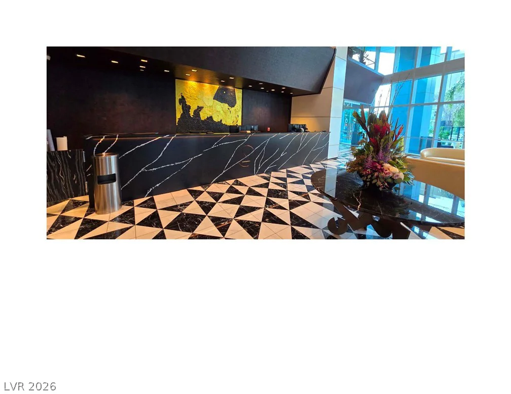 4471 Dean Martin, Las Vegas, NV 89103