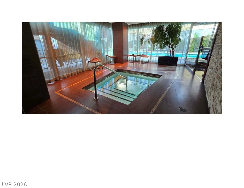 4471 Dean Martin, Las Vegas, NV 89103