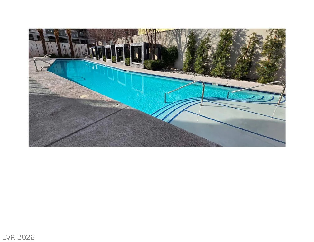 4471 Dean Martin, Las Vegas, NV 89103