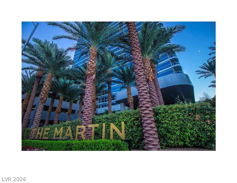 4471 Dean Martin, Las Vegas, NV 89103
