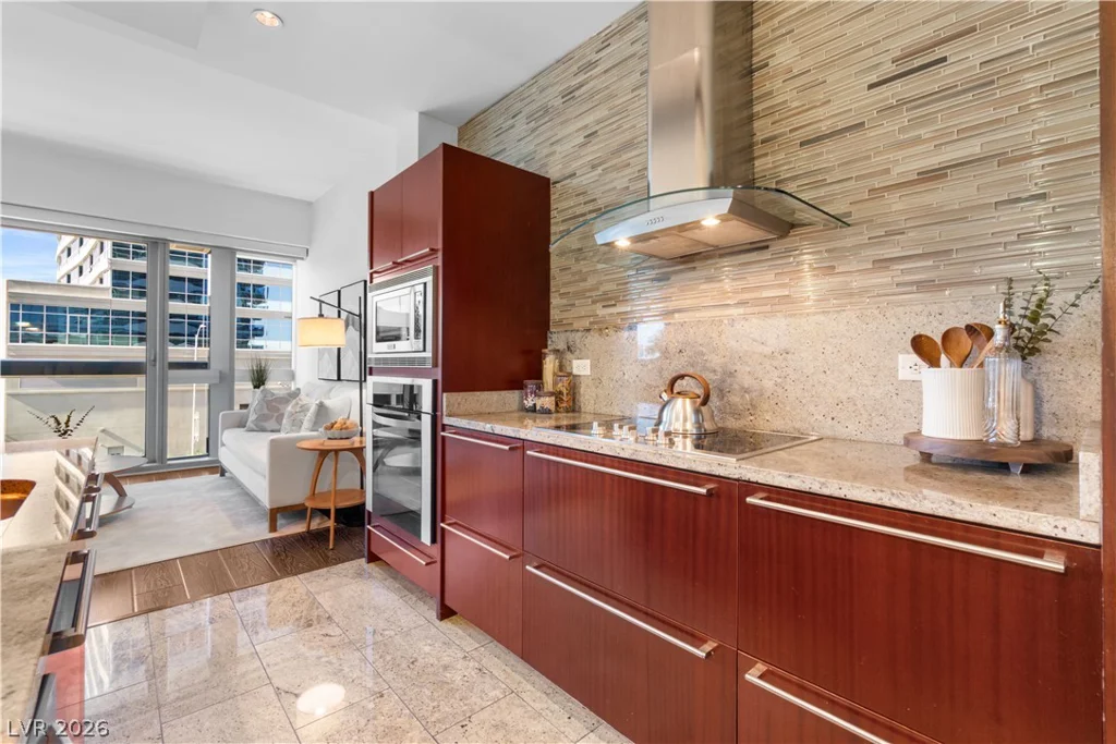 4471 Dean Martin, Las Vegas, NV 89103