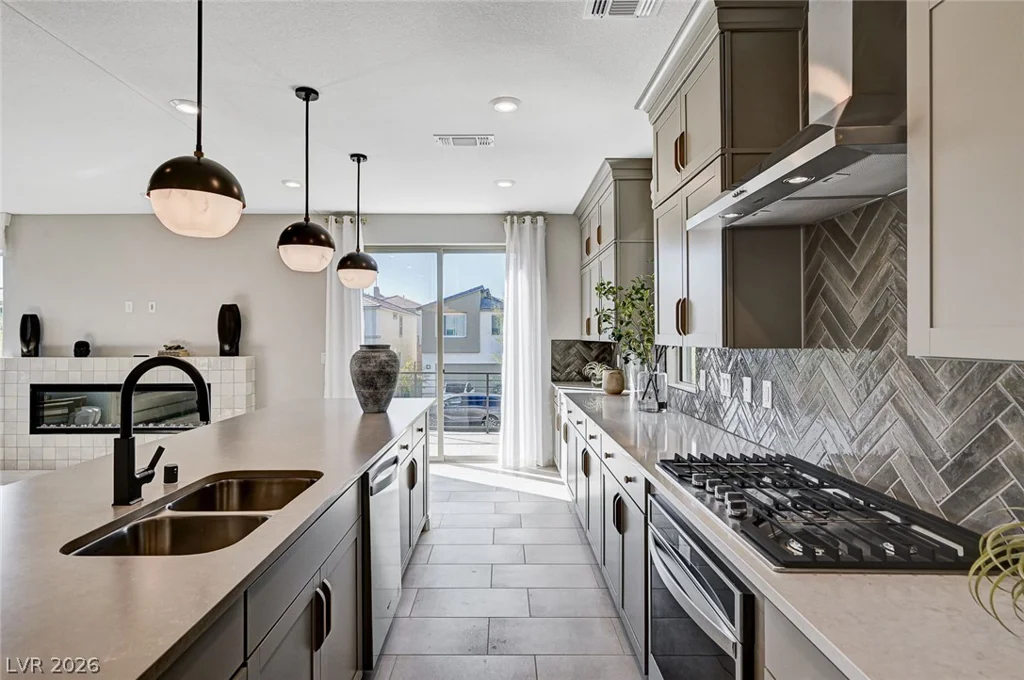 7983 Texas Hills, Las Vegas, NV 89113