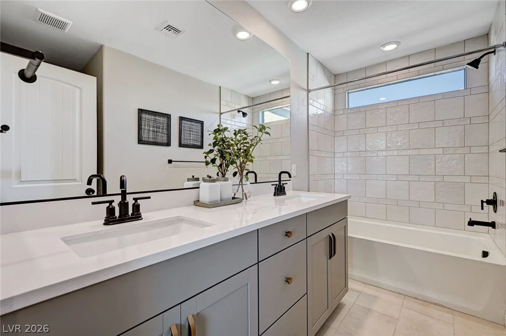 7983 Texas Hills, Las Vegas, NV 89113