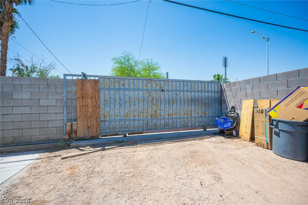 1900 Mesquite, Las Vegas, NV 89101