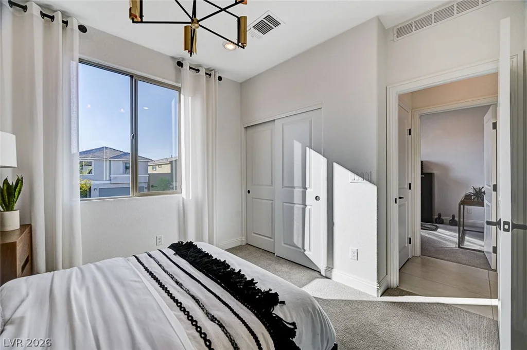 7977 Texas Hills, Las Vegas, NV 89113