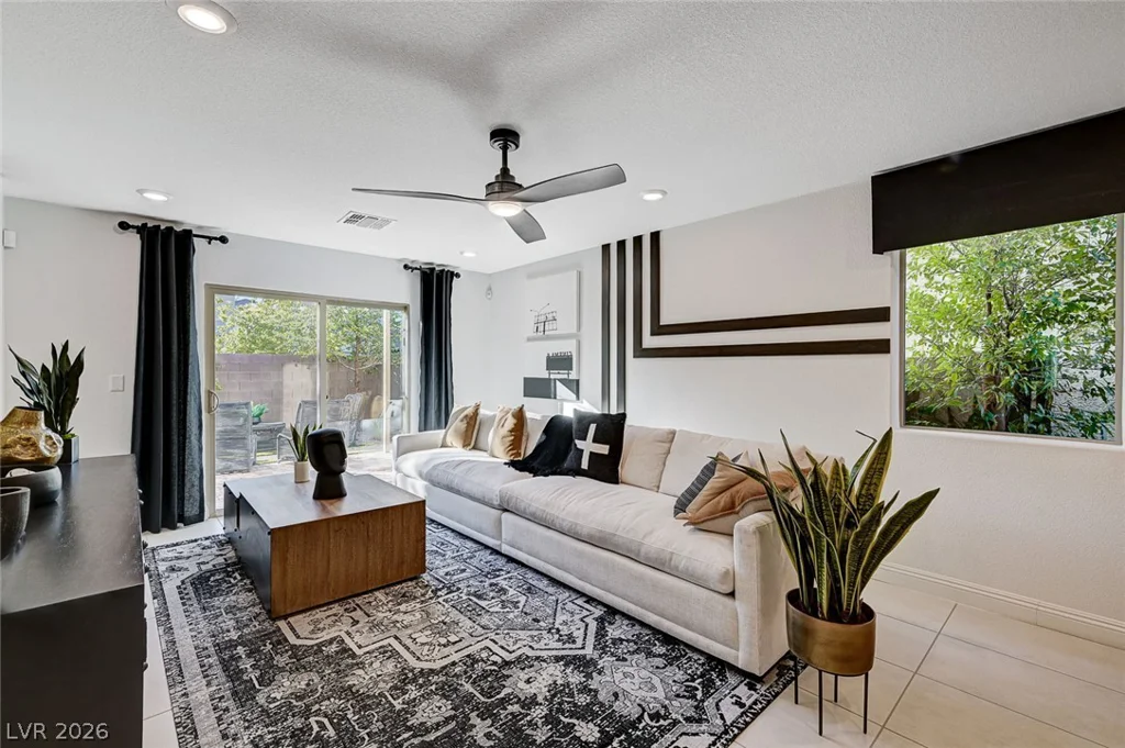 7977 Texas Hills, Las Vegas, NV 89113