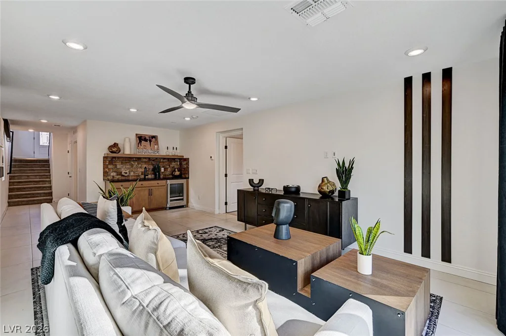 7977 Texas Hills, Las Vegas, NV 89113