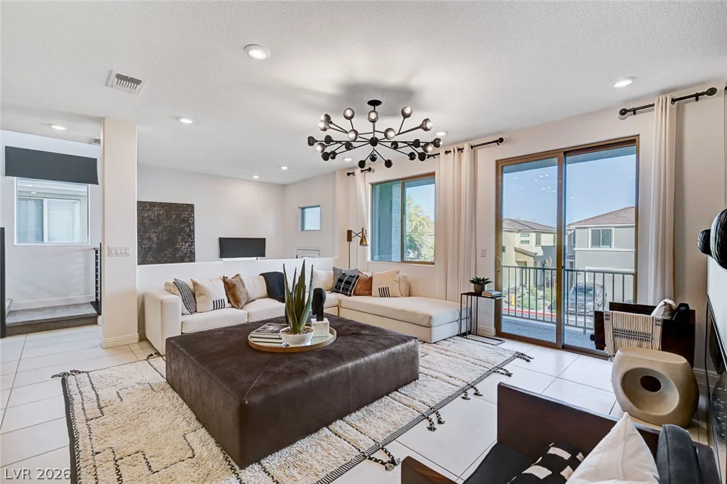 7977 Texas Hills, Las Vegas, NV 89113