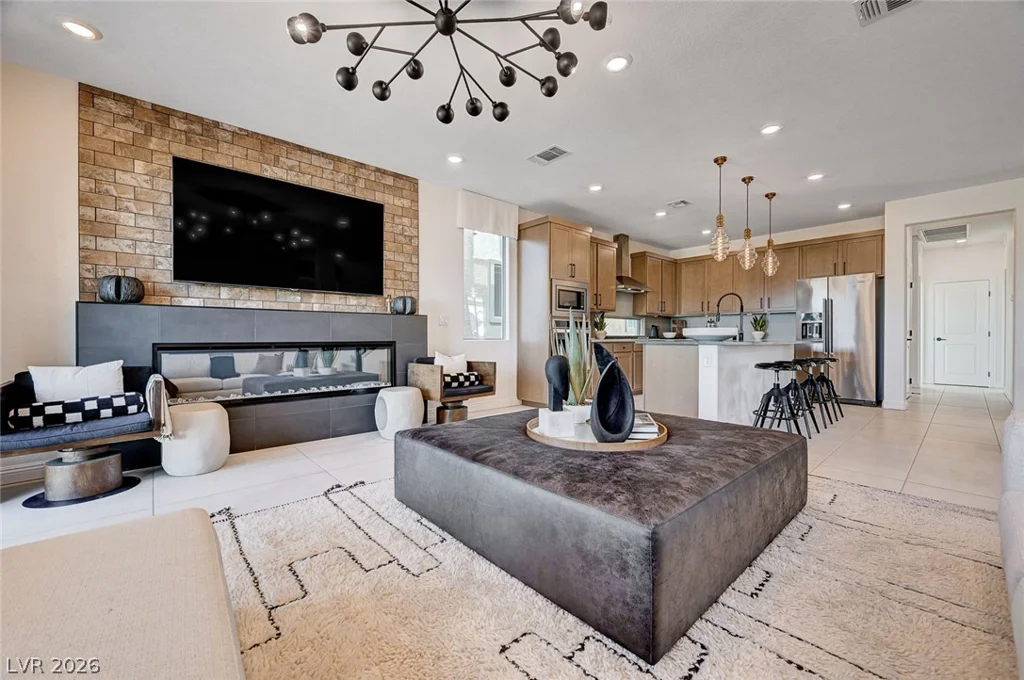 7977 Texas Hills, Las Vegas, NV 89113