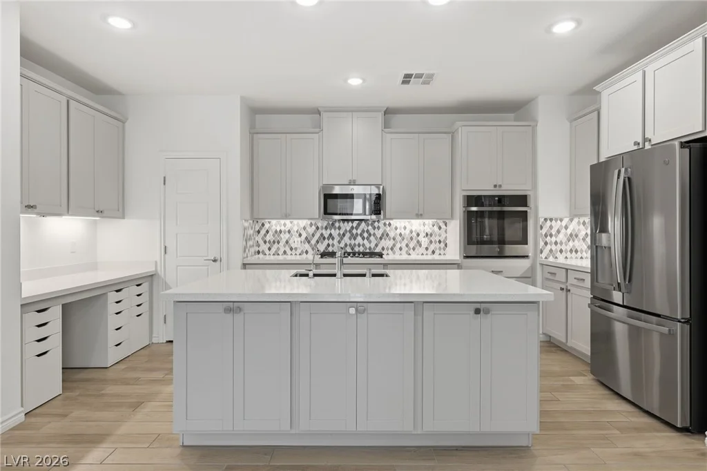 2555 Hampton, Henderson, NV 89052