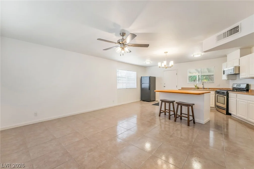 5056 Marin, Las Vegas, NV 89122