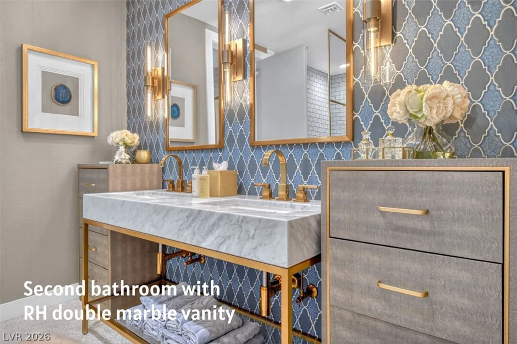 4525 Dean Martin, Las Vegas, NV 89103