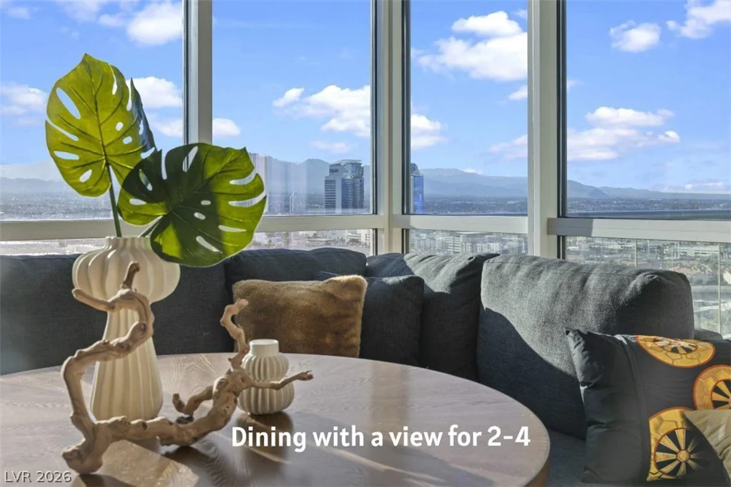 4525 Dean Martin, Las Vegas, NV 89103