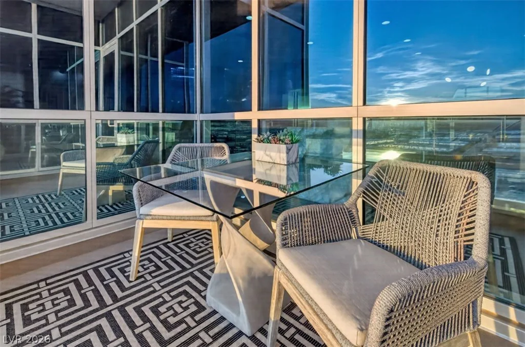 4525 Dean Martin, Las Vegas, NV 89103