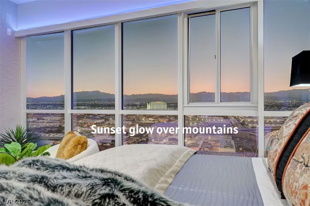 4525 Dean Martin, Las Vegas, NV 89103