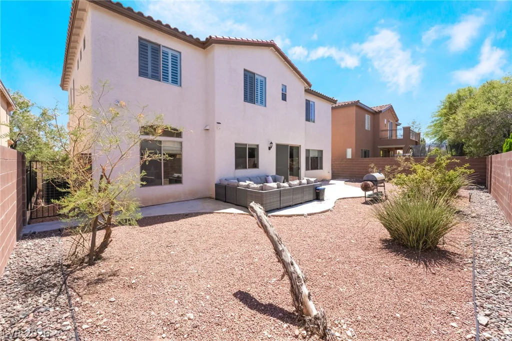 8358 Nelson Ridge, Las Vegas, NV 89178
