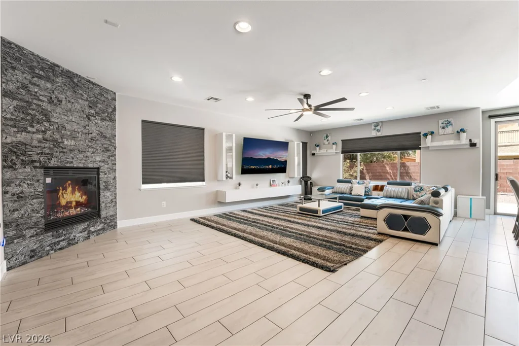 8358 Nelson Ridge, Las Vegas, NV 89178