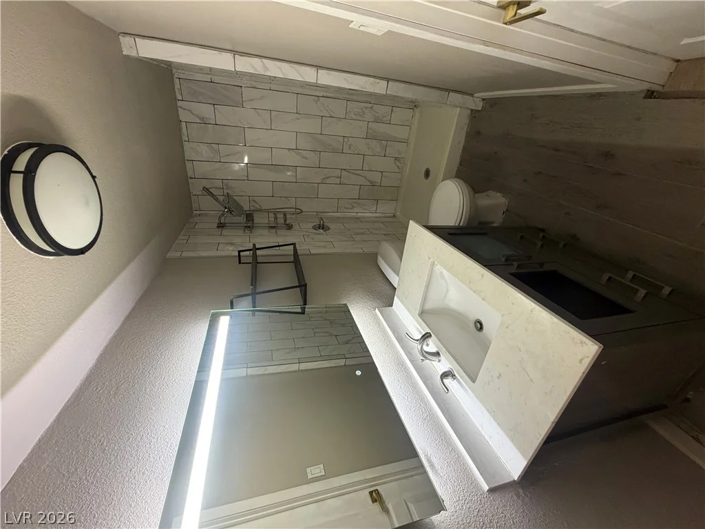 5062 Blanton, Las Vegas, NV 89122
