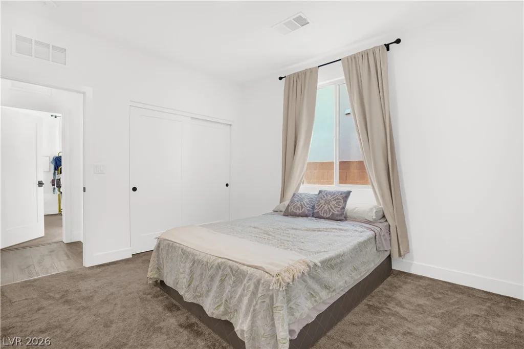 6842 Empire Cliff, North Las Vegas, NV 89084