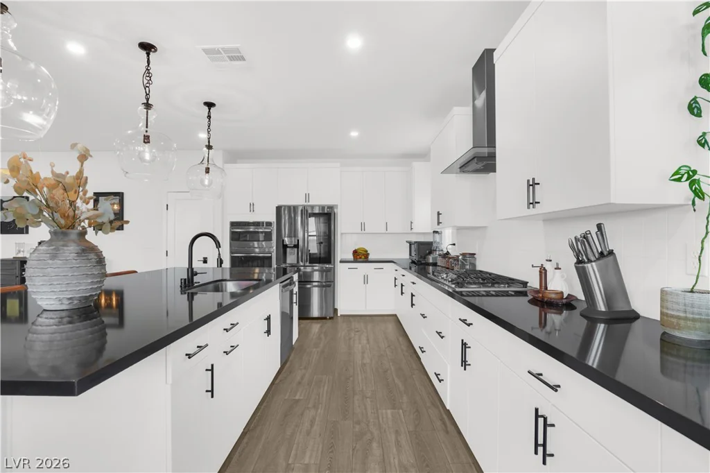 6842 Empire Cliff, North Las Vegas, NV 89084