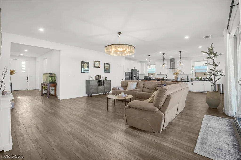 6842 Empire Cliff, North Las Vegas, NV 89084