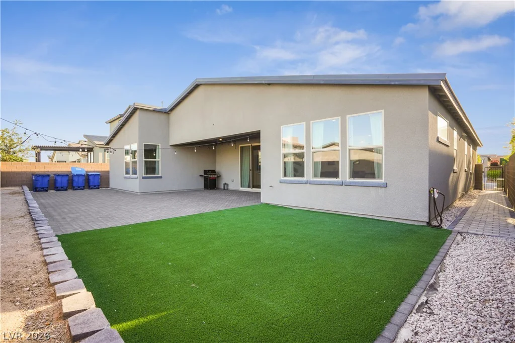 6842 Empire Cliff, North Las Vegas, NV 89084
