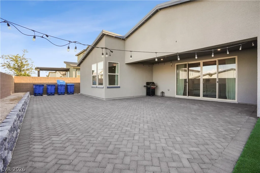 6842 Empire Cliff, North Las Vegas, NV 89084