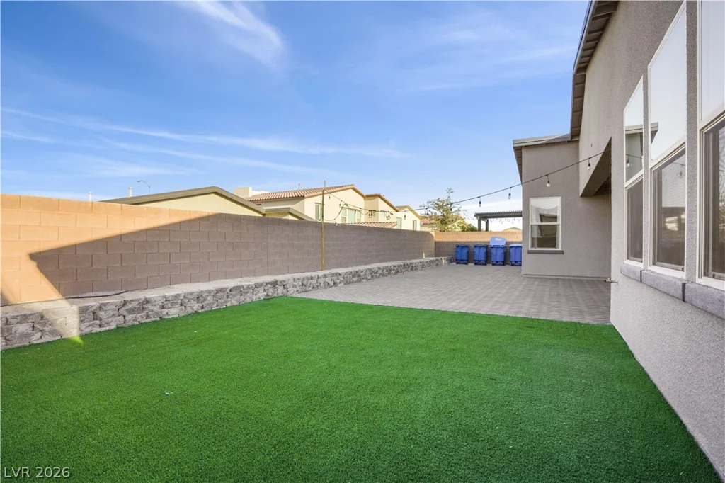 6842 Empire Cliff, North Las Vegas, NV 89084
