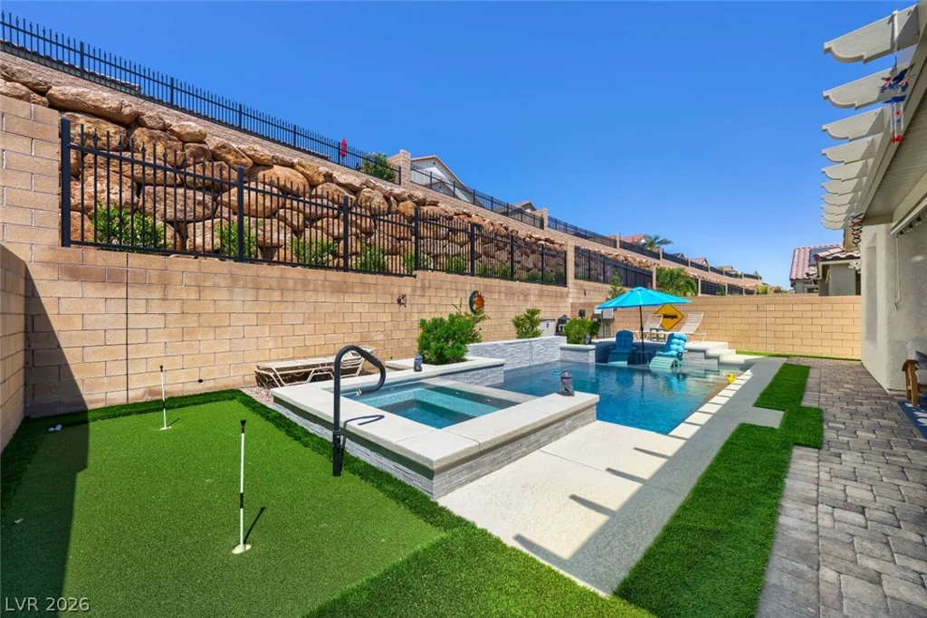 6467 Tavolara, Las Vegas, NV 89166