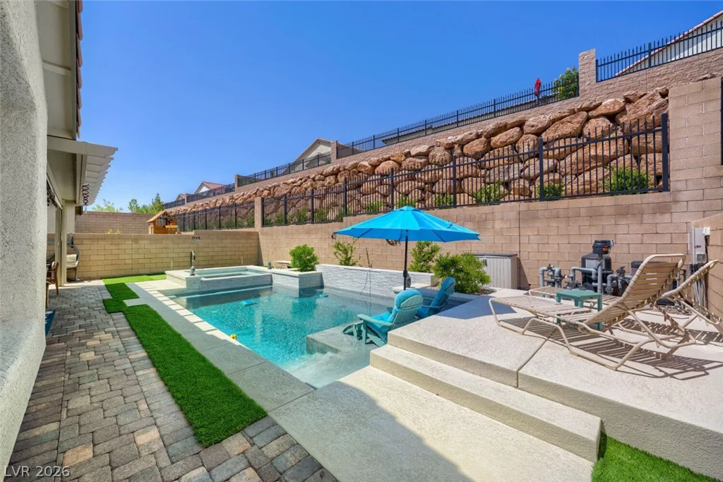 6467 Tavolara, Las Vegas, NV 89166