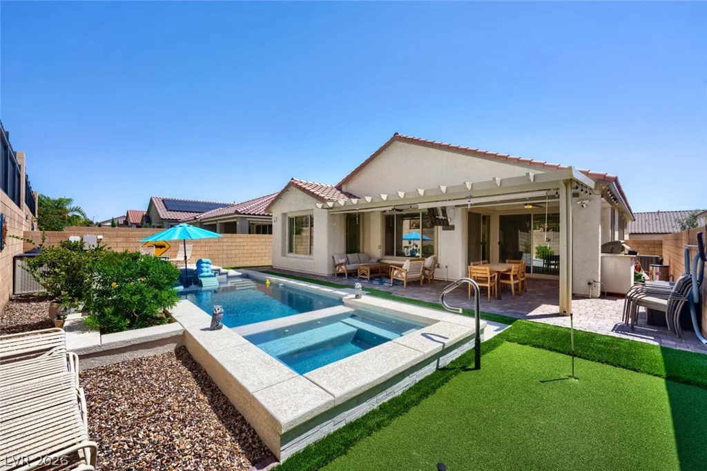 6467 Tavolara, Las Vegas, NV 89166