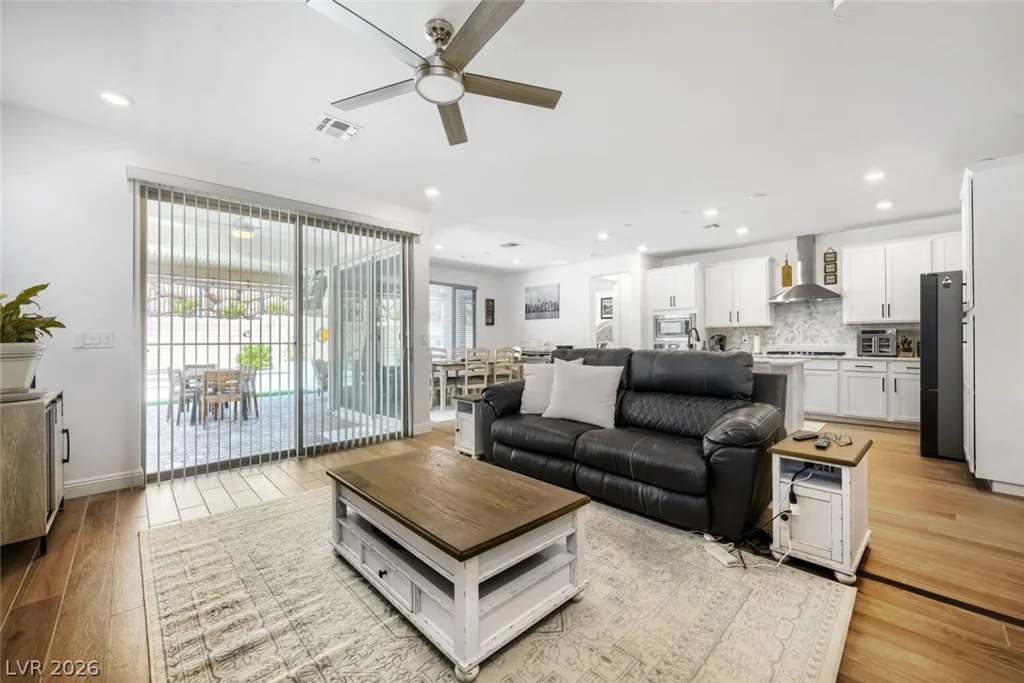 6467 Tavolara, Las Vegas, NV 89166