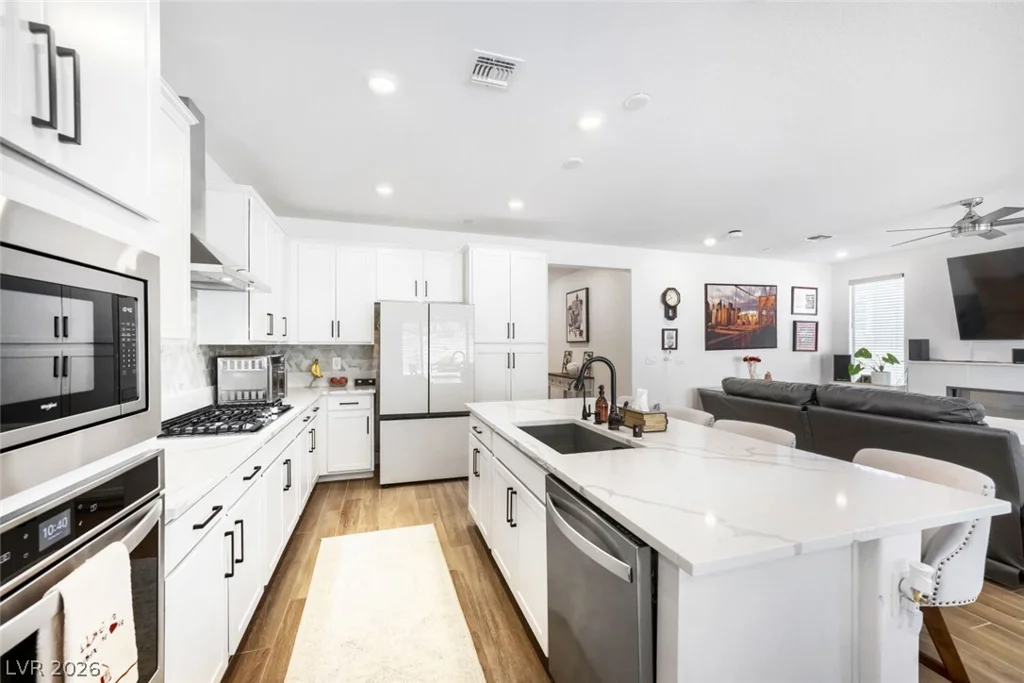 6467 Tavolara, Las Vegas, NV 89166