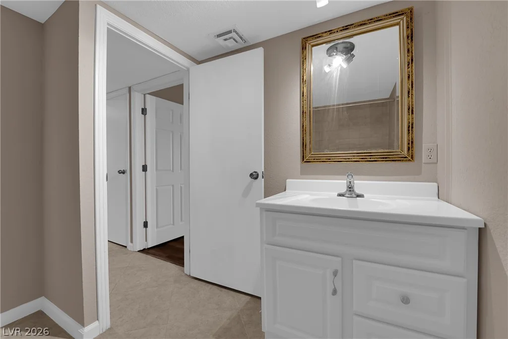 7564 Placid, Las Vegas, NV 89123