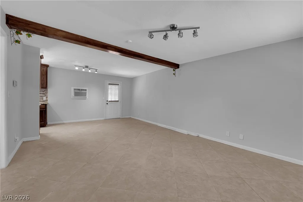 7564 Placid, Las Vegas, NV 89123
