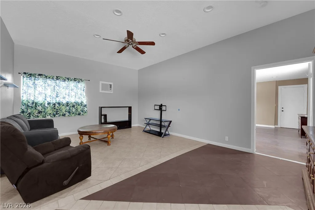 7564 Placid, Las Vegas, NV 89123