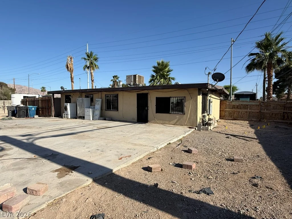 4060 Carey, Las Vegas, NV 89115