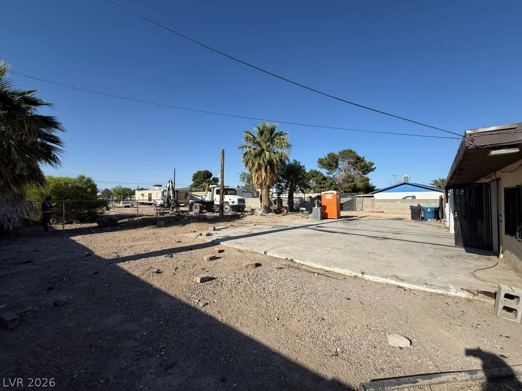 4060 Carey, Las Vegas, NV 89115