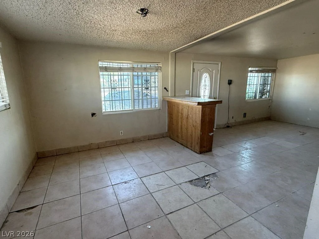 4060 Carey, Las Vegas, NV 89115