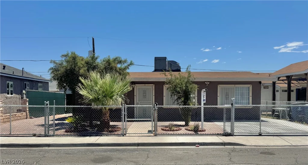 2536 Arrowhead, North Las Vegas, NV 89030
