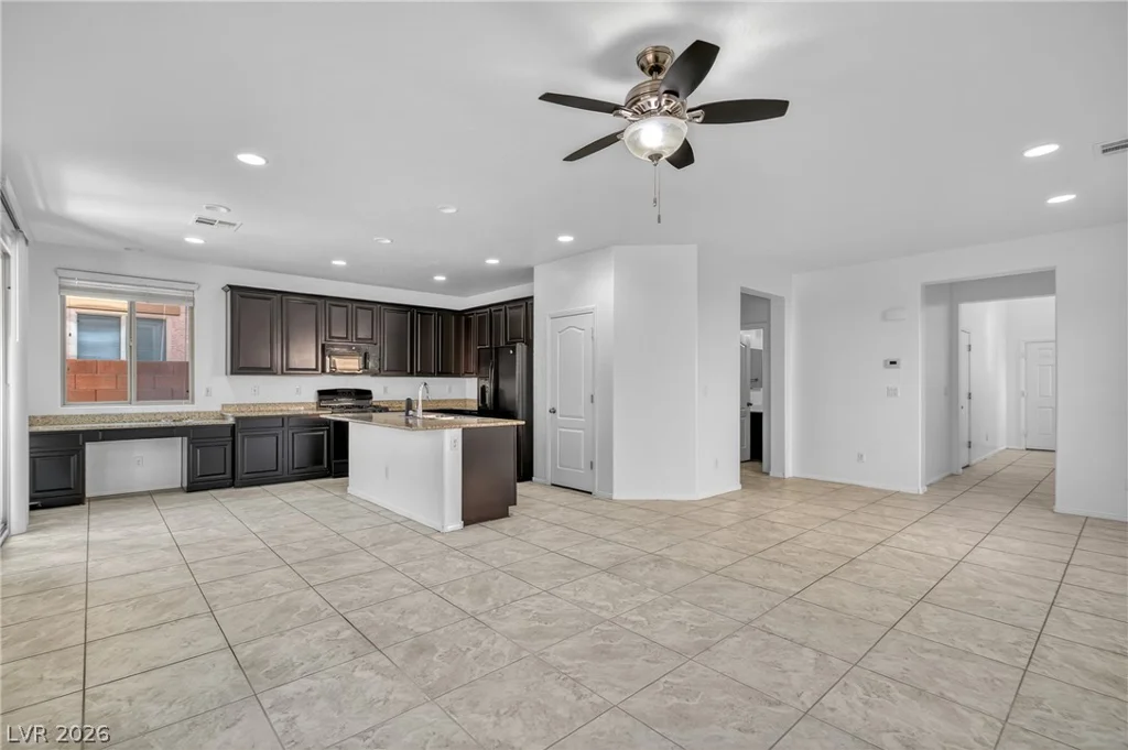 6416 Jacobville, Las Vegas, NV 89122