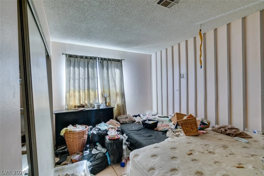 868 Shrubbery, Las Vegas, NV 89110