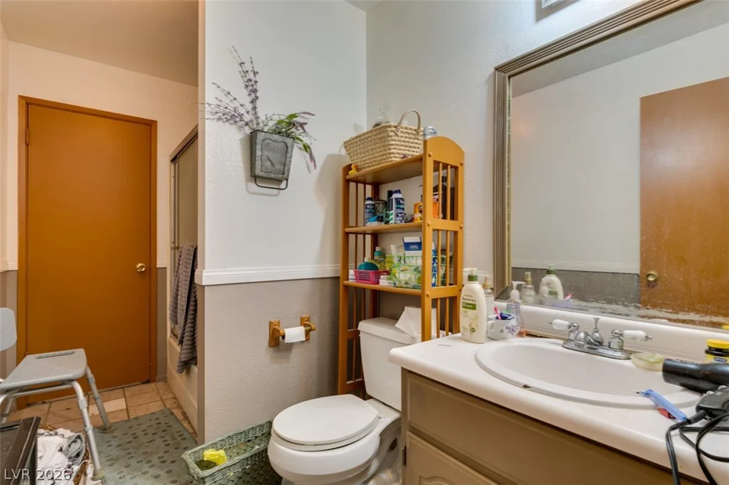 868 Shrubbery, Las Vegas, NV 89110