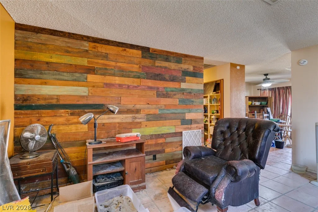 868 Shrubbery, Las Vegas, NV 89110